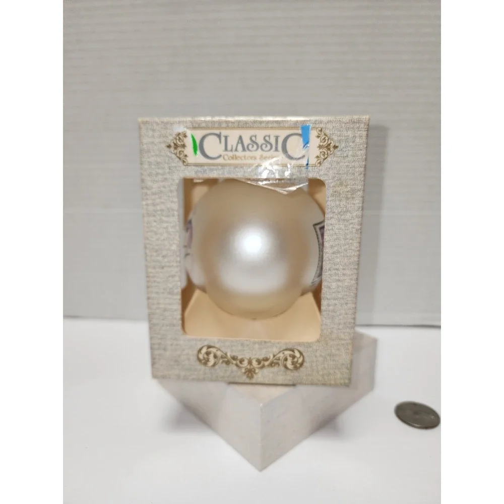 Elvis Presley Classic Collectors Edition glass ornament‎ Christmas Tree